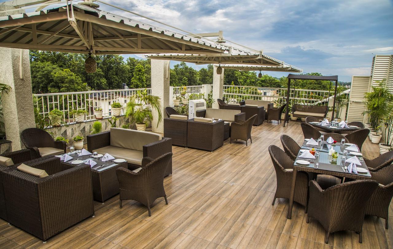 Imperial Clarks Inn Dehradun Eksteriør bilde