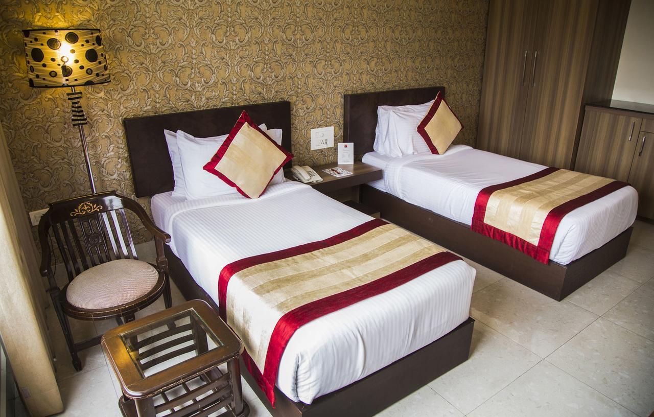 Imperial Clarks Inn Dehradun Eksteriør bilde